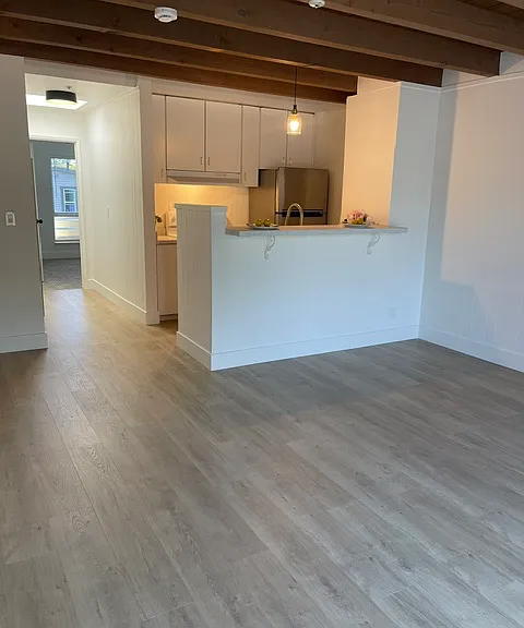 436 Klute St #9 — Photo 4
