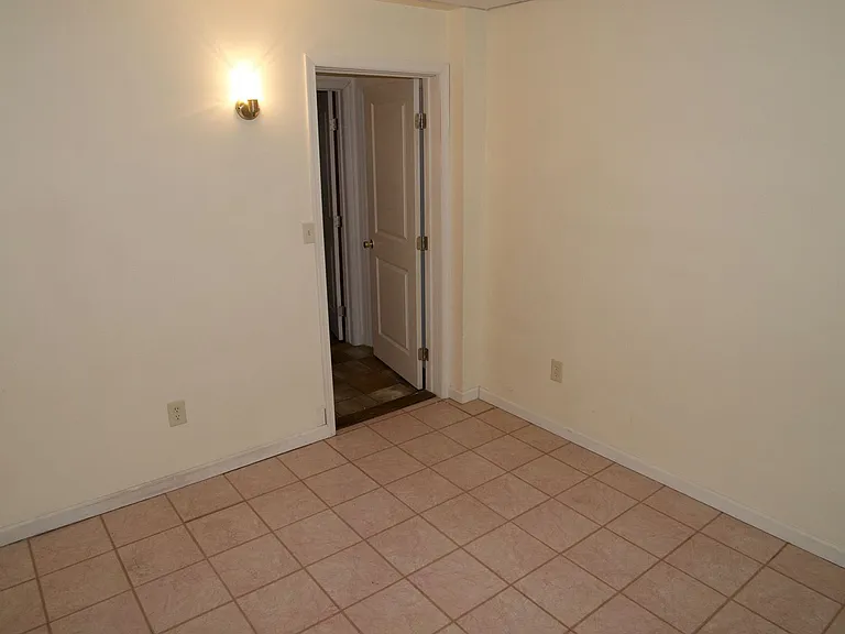 422 South St — Photo 19