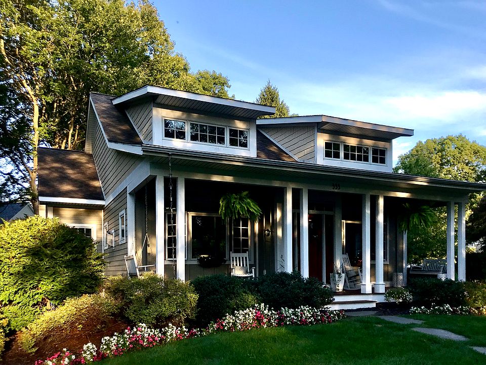 1st image of 333 S Lakeshore Dr