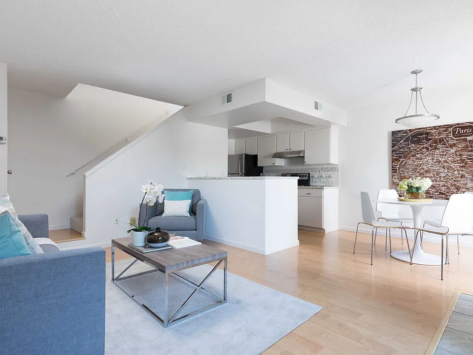 811 Villa Ln #2