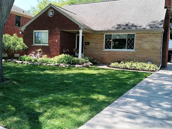 361 Chalfonte Ave, Grosse Pointe Farms, MI 48236