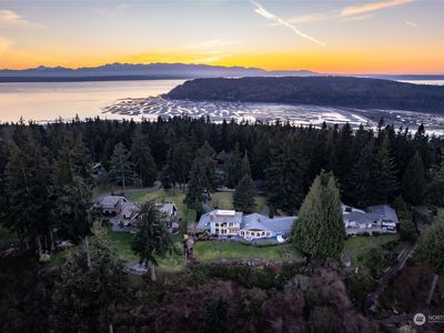 8123 Possession Ridge Lane, Clinton, WA, 98236