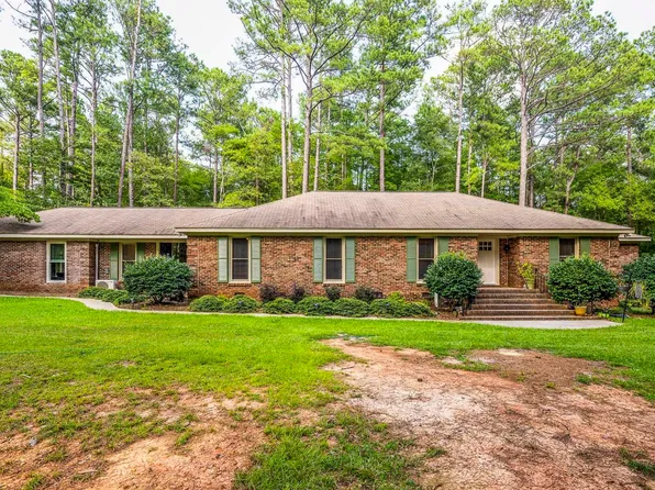 121 Deer Tract Dr, Little Mountain, SC 29075