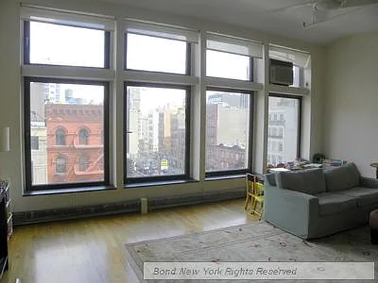 Sold by Bond New York | media 17