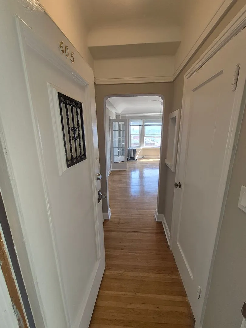 1167 Bush Street — Photo 2