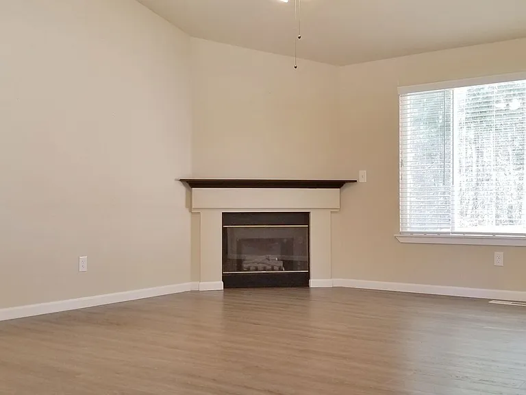 4315 Cedar Ct SE — Photo 36
