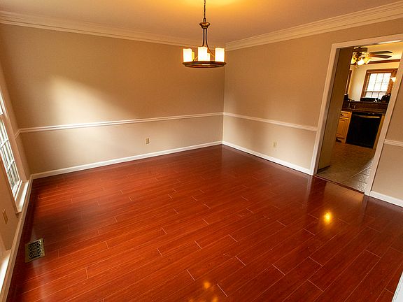 3rd image of 2720 Briarfield Way