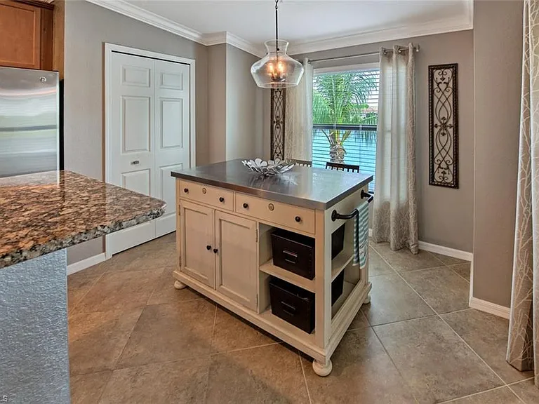 9513 Avellino Way #2024 — Photo 11