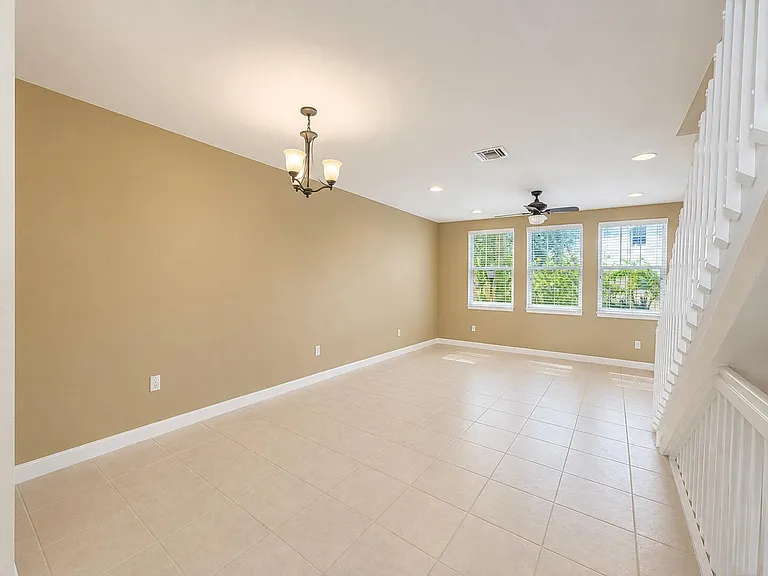 780 Marina Del Ray Ln #4 — Photo 3
