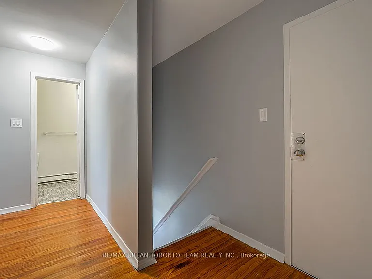 1346 Queen St E #1 — Photo 14
