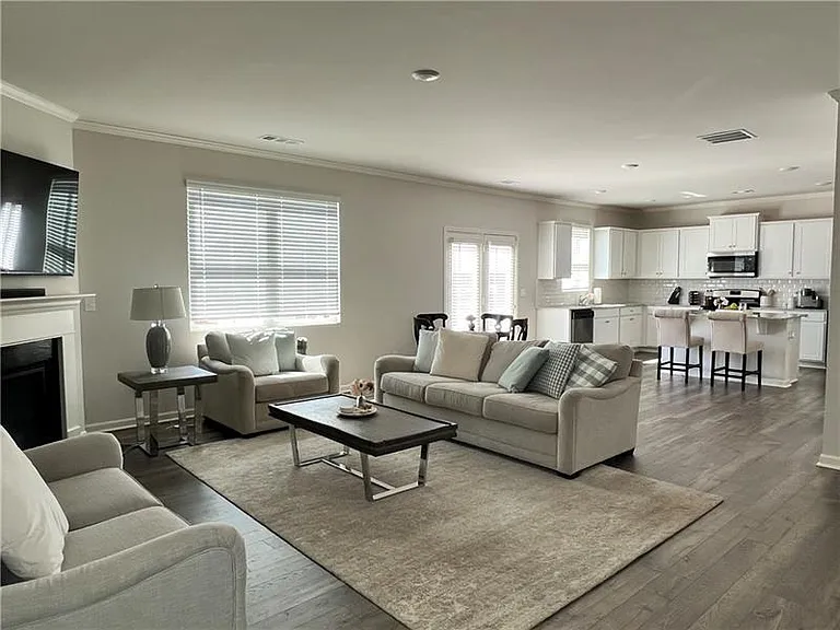 167 Fernbrook Trl — Photo 4