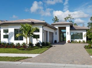 9696 Moonflower Ln, Naples, FL 34120