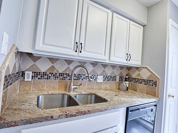4th image of 10211 Sugar Branch Dr APT 437