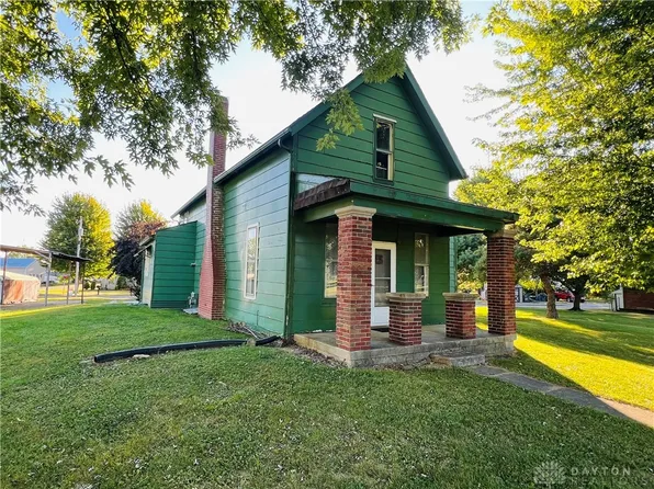 230 NW Deerfield Rd, Union City, OH 45390