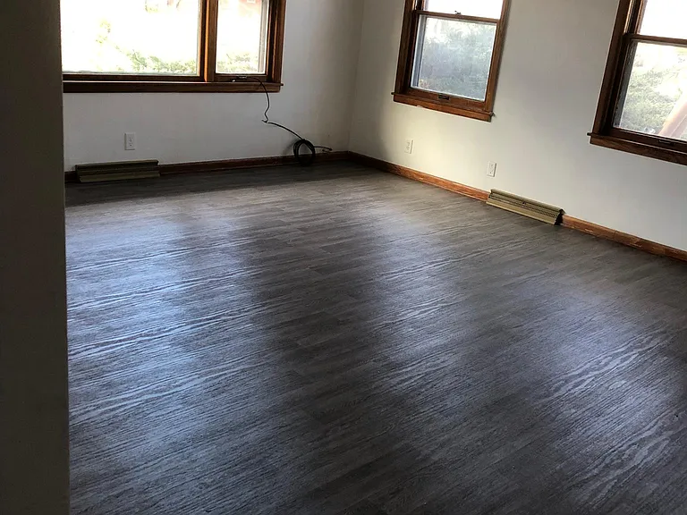 601 E High St — Photo 9