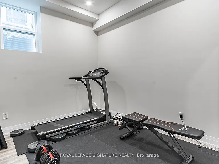 24 Foxtail Ct — Photo 29