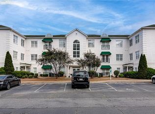 108 Sunset Circle #104, Greensboro, NC 27408