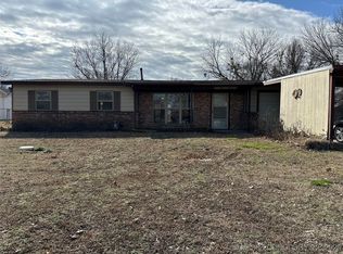 704 NE 11th St, Wagoner, OK 74467