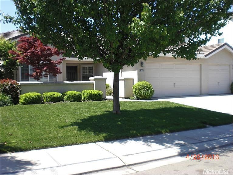 1st image of 1647 Queensland Ave