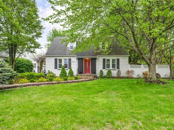 2071 Lakeview Ave, Rocky River, OH 44116
