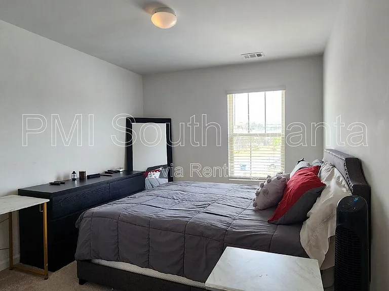 4040 Alveston Dr — Photo 24