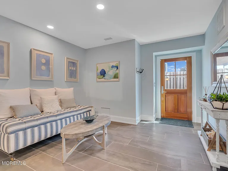 226 Dune Ave — Photo 33