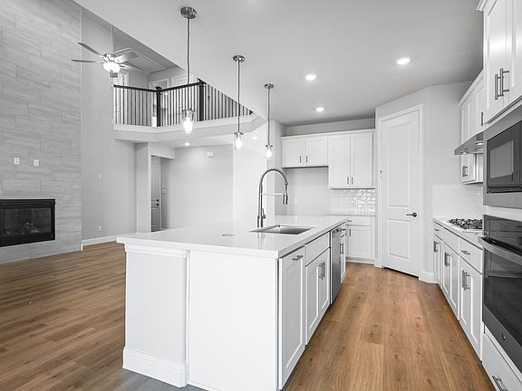 3rd image of 522 Bull St