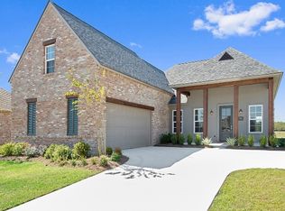 3800 Club View Ct, Zachary, LA 70791