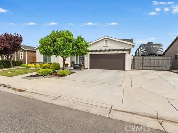 9218 Manor Glen Ln, Bakersfield, CA 93314