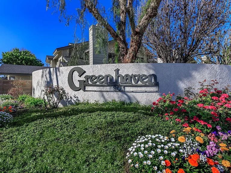 Greenhaven Apts. — Photo 1