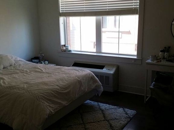 Bedroom without attached bathroom