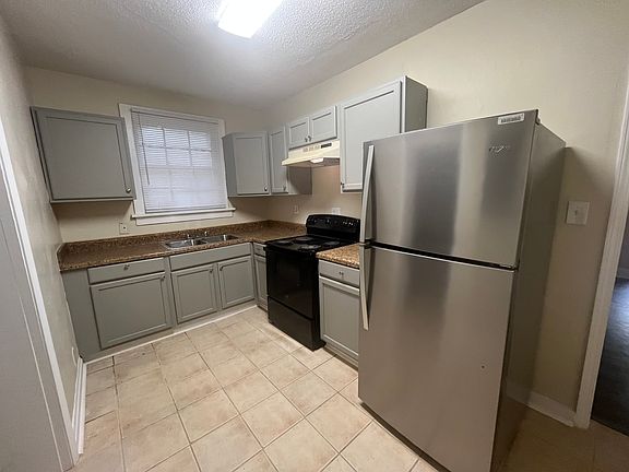 Kitchen (New Fridge and Electric Stove)