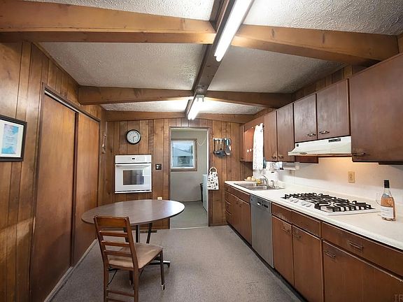 5th image of 69482 Tamarack Rd
