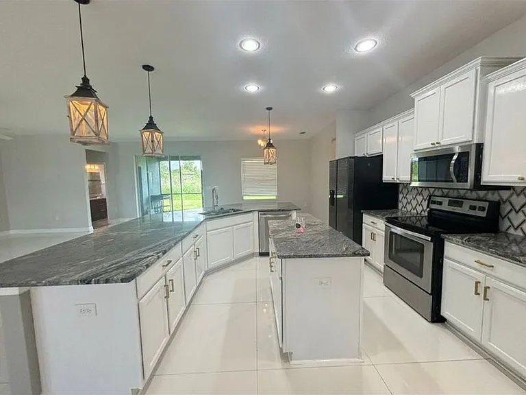 2592 Highlands Creek Way — Photo 22