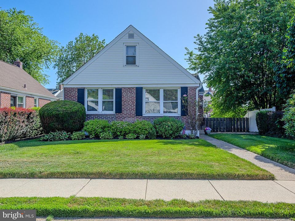 1st image of 1109 Old Ln