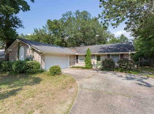 4970 Woodcliff Dr, Pensacola, FL 32504