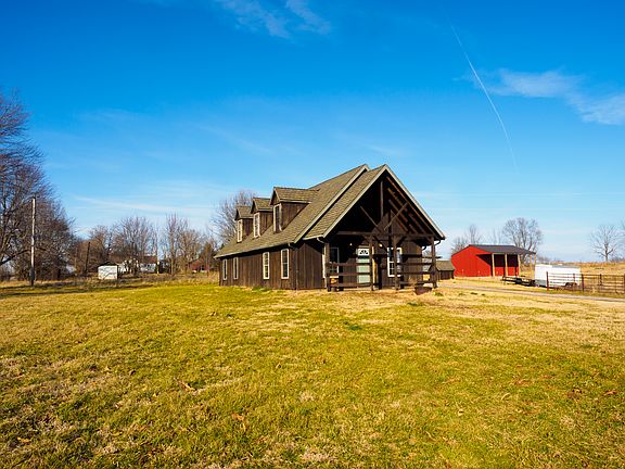 2nd home approx 1400 sq ft