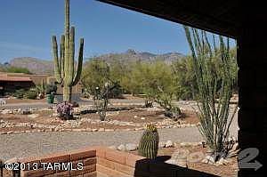 Clear View of Finger Rock from Front Por