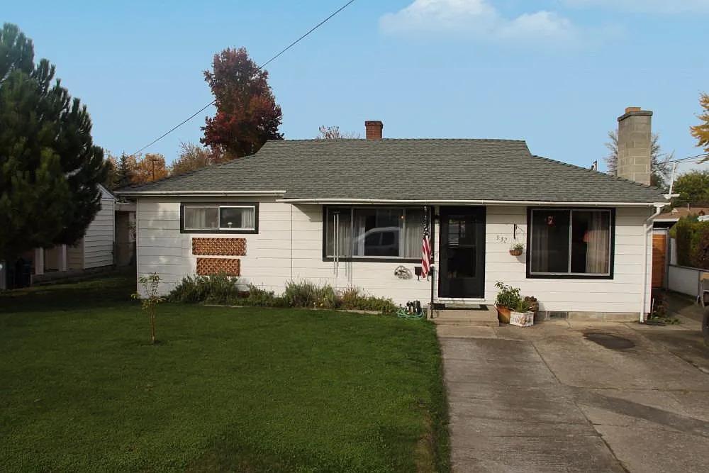 932 Winchester Ave photo 1