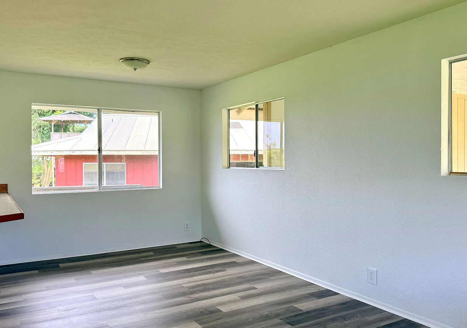 Great Location 2-Bedroom Home — Photo 2