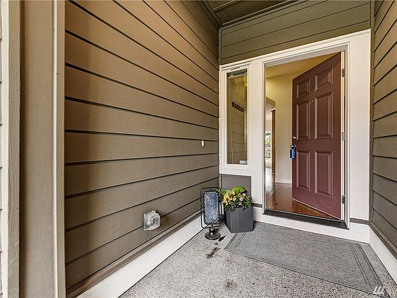 2nd image of 4118 148th St SW APT D3
