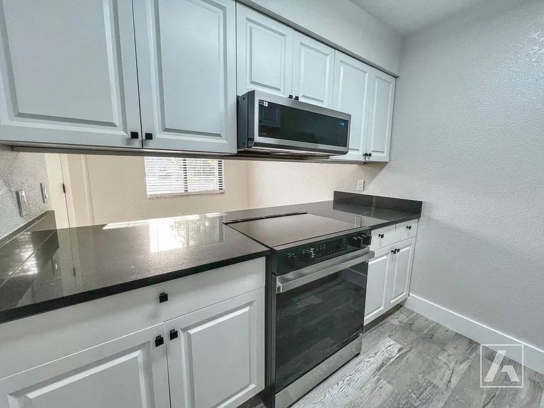 1782 Carley Ct — Photo 7