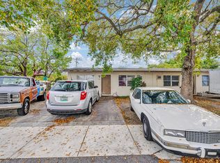 2100 NW 27th Street, Oakland Park, FL 33311