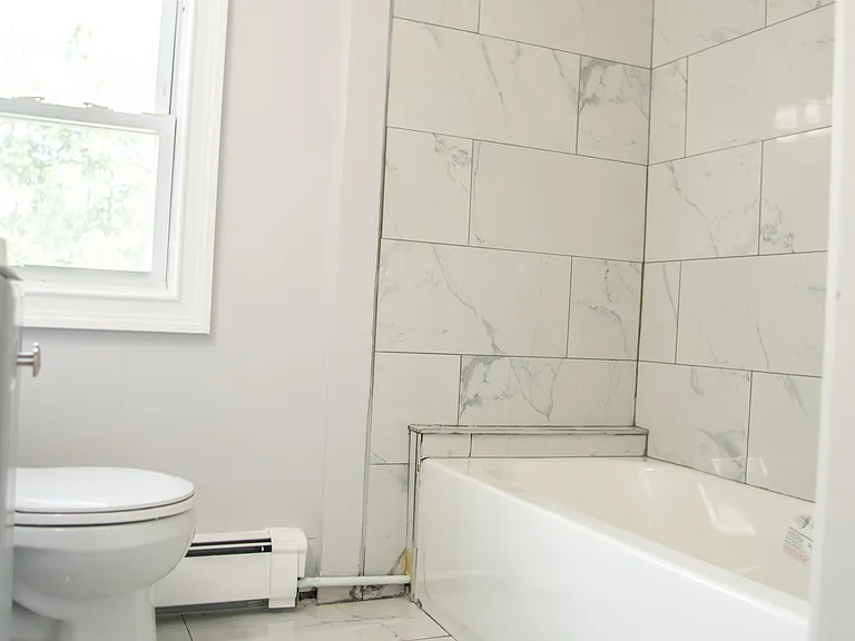 3230 Lexington Ave #13 — Photo 27