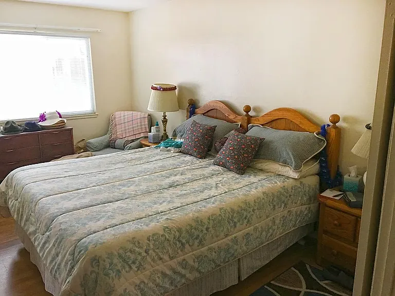 4213 E Croydon Ave — Photo 9