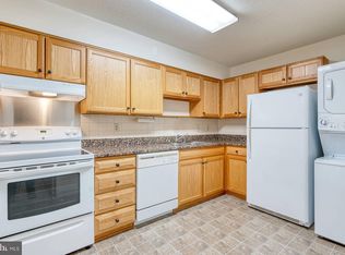 15115 Interlachen Dr #3920, Silver Spring, MD 20906