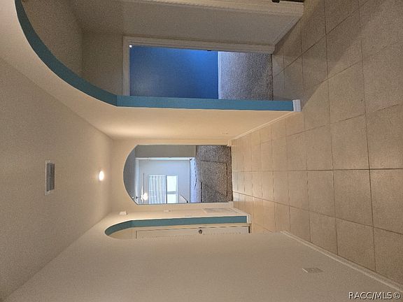 2nd image of 559 W Runyon Loop