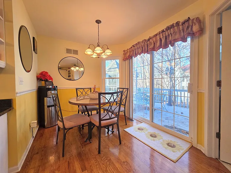 1025 Rosewood Dr #B — Photo 20