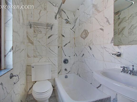 4th image of 457 W 57th St #1210