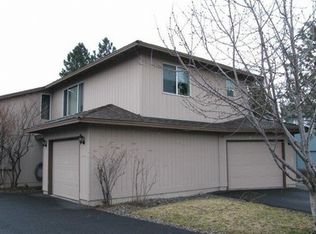 1095 NE Hidden Valley Dr, Bend, OR 97701